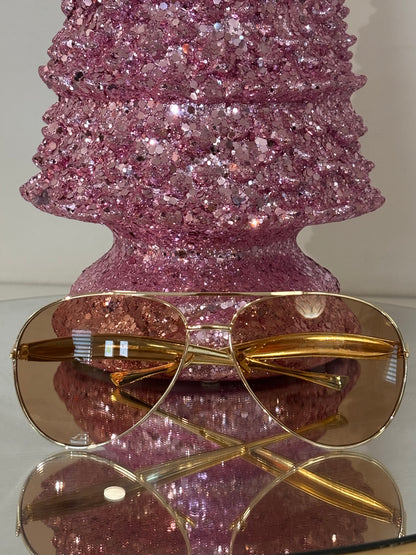 Golden Luxe Aviators - El accesorio clásico que nunca falla, ahora con un toque glam