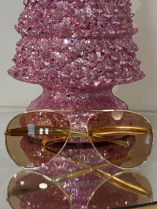 Golden Luxe Aviators - El accesorio clásico que nunca falla, ahora con un toque glam