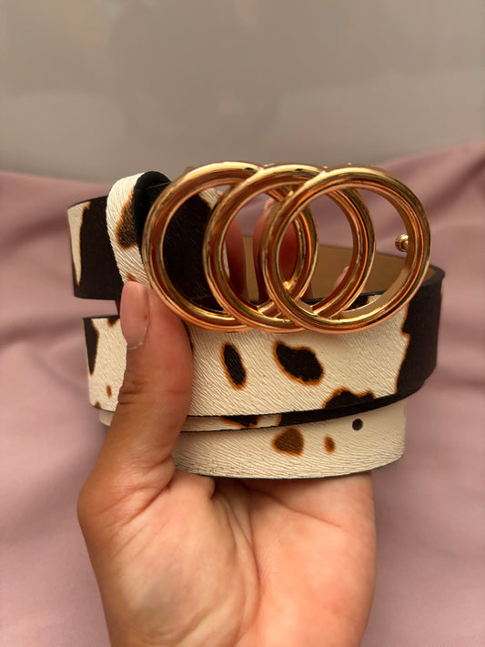 Bold Cow Belt - El statement piece que transforma tu loo