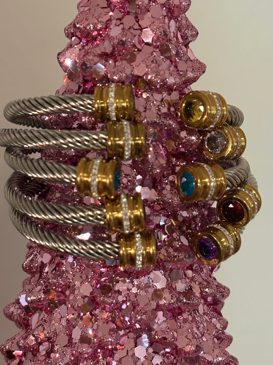 Holiday Glow Bangle - Brilla con elegancia todos los días.