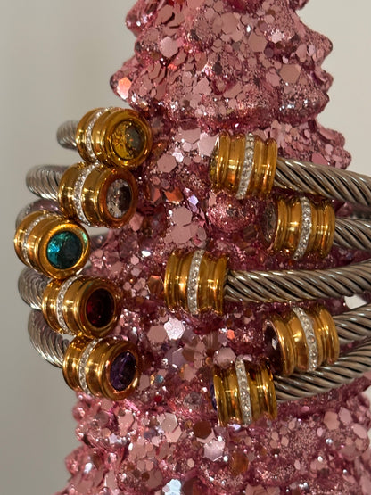 Holiday Glow Bangle - Brilla con elegancia todos los días.