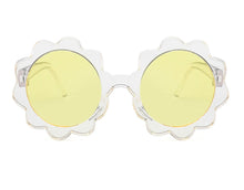 Cargar imagen en el visor de la galería, Kids Flower Sunglasses
