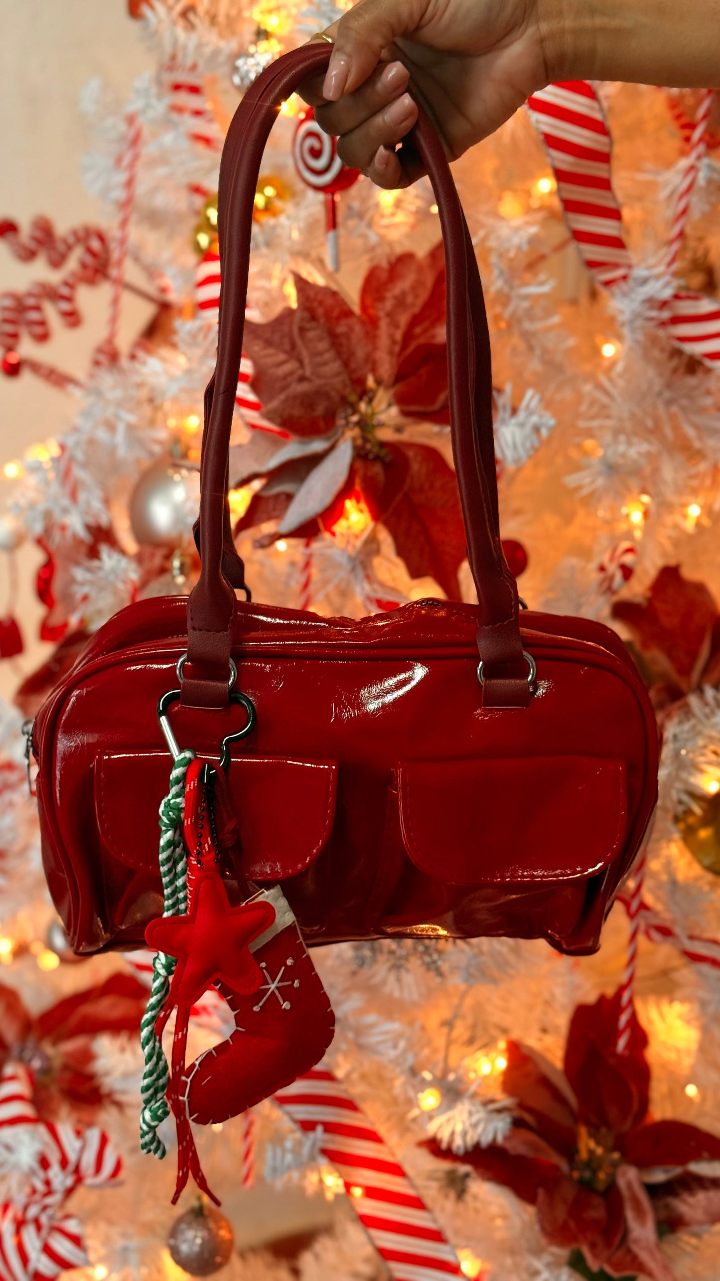 Santa Glam Charm – Un clásico con estilo Cute