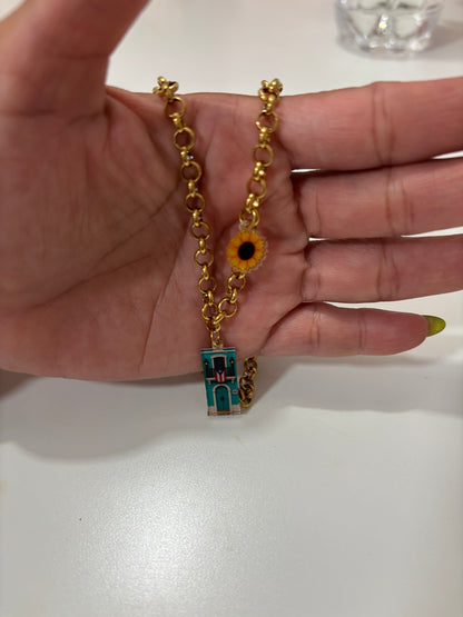 Cadena con casita turquesa de San Juan y girasol
