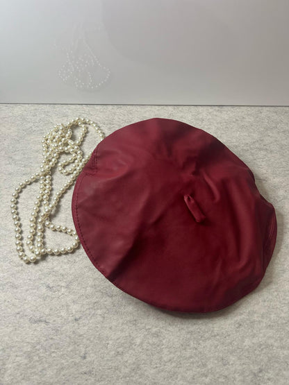 WINE BERET - BOINA COLOR VINO EN CUERO SINTÉTICO