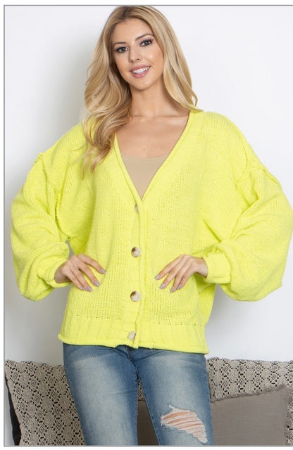 LIME PUFF SWEATER - ABRIGO DE BOTONES COLOR VERDE