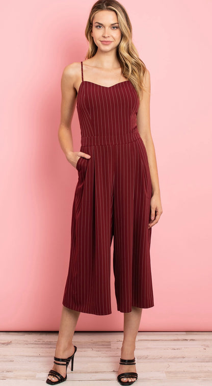 RED ROMPER - ROMPER DE PANTALON ANCHO COLOR VINO CON ESCOTE EN ESPALDA