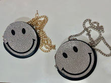 Cargar imagen en el visor de la galería, Happy Face Purse
